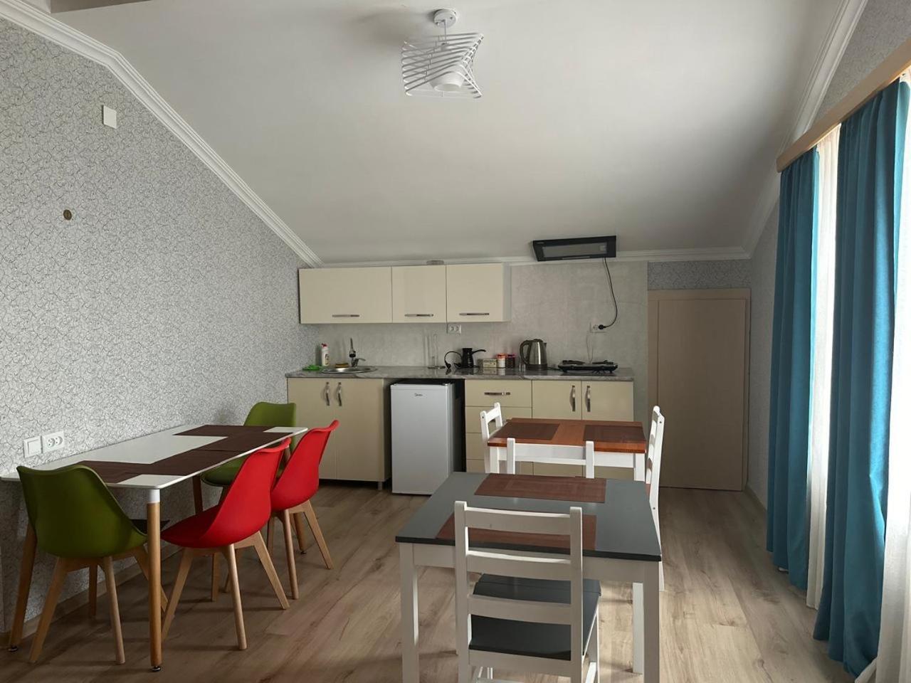 Apartament Happy House Kutaisi Zewnętrze zdjęcie